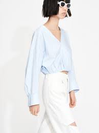 V-neck cropped light blue top